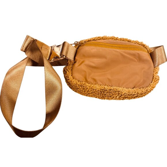 Lululemon Everywhere Sherpa Fleece Crossbody Belt Bag Burnt Caramel - Picture 3 of 9